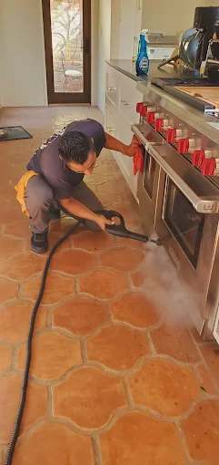 Riveras-Janitorial-Services-Gallery-1