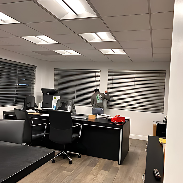 Professional team providing office cleaning in Thousand Oaks, CA