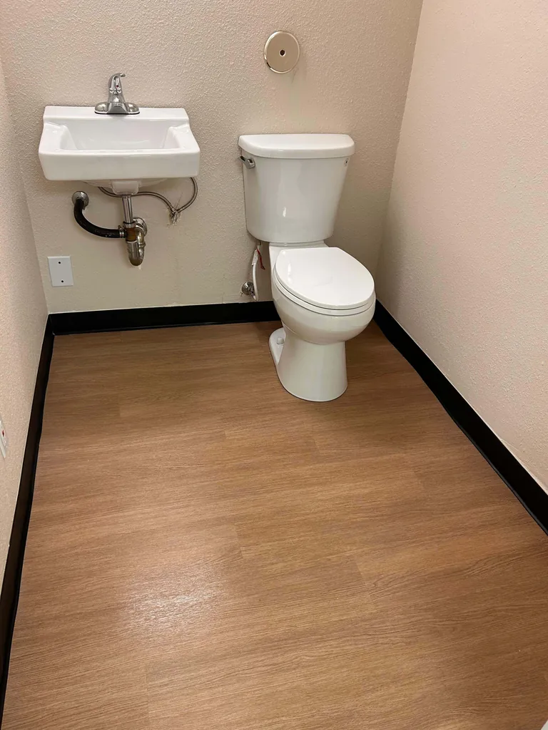 Office Cleaning -Bathroom Cleaning