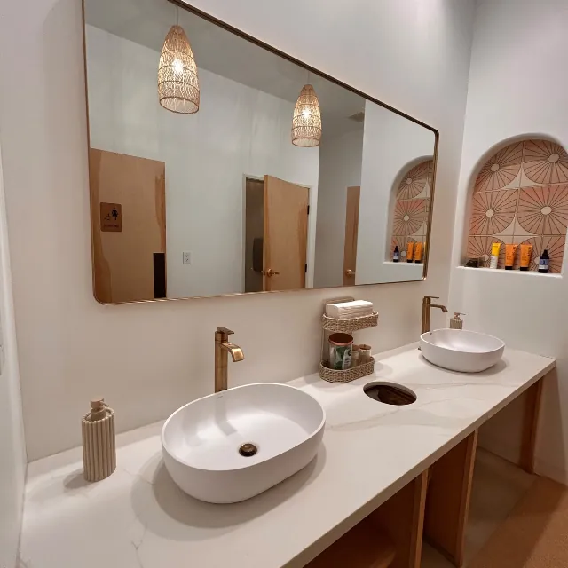 Rivera´s Janitorial Services LLC-Bathroom Cleaning 5