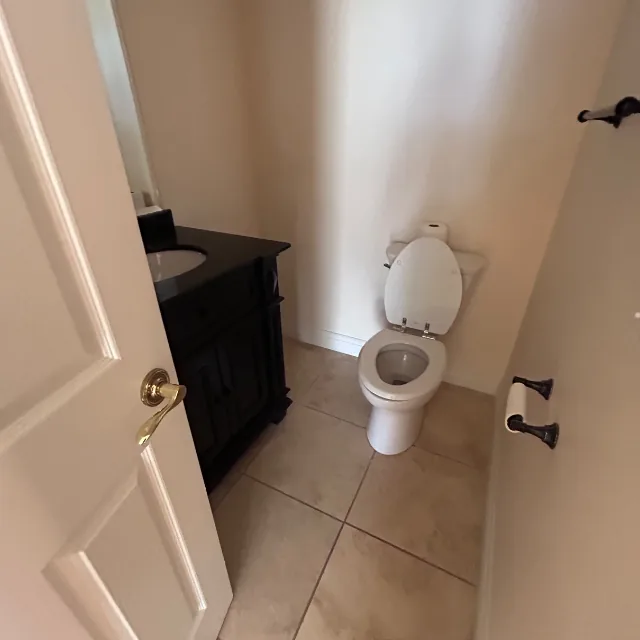 Rivera´s Janitorial Services LLC-Bathroom Cleaning 8