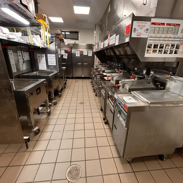 Rivera´s Janitorial Services LLC | Kitchen Cleaning 1